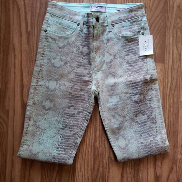 GUESS WOMEN 1981 HIGH-RISE SKINNY JEANS WITH SNAKE SZ 24 - Picture 6 of 8